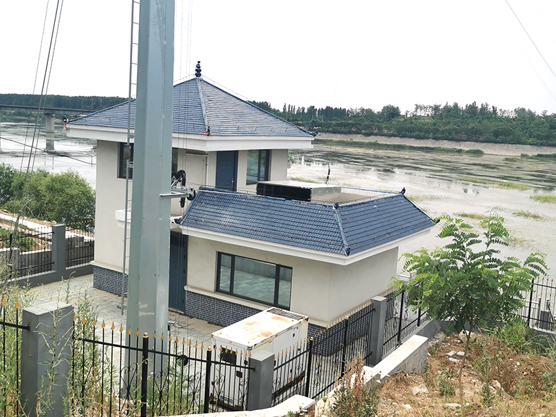 山東省國家基本水文測站提檔升級建設(shè)工程項(xiàng)目-項(xiàng)目說明2-重點(diǎn)完善降水、水位、流量監(jiān)測基礎(chǔ)設(shè)施以及升級監(jiān)測裝備，同時與時俱進(jìn)升級省級水文應(yīng)急測驗(yàn)隊(duì)裝備